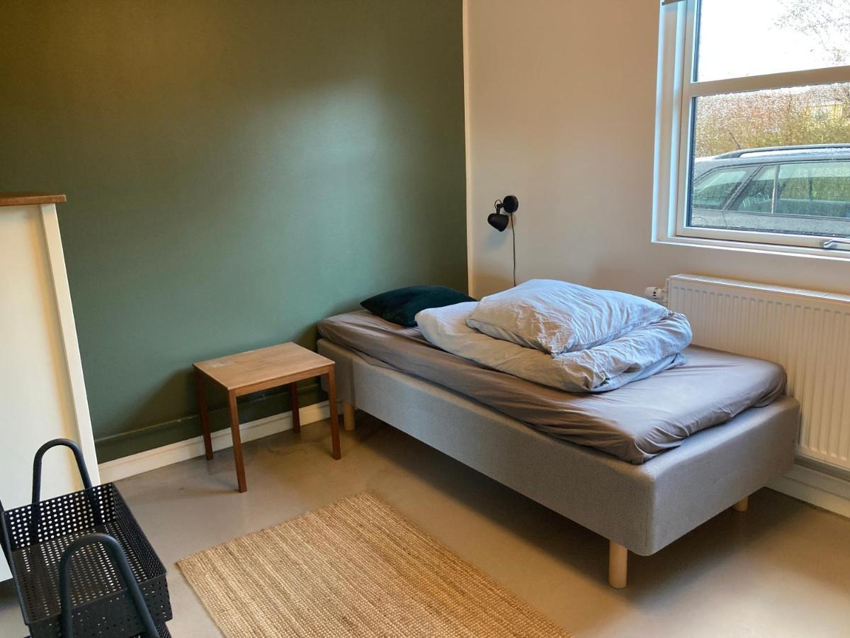 Villa Med Private Vaerelser Delt Badevaerelse/Kokken, Viby Sj. Ngoại thất bức ảnh